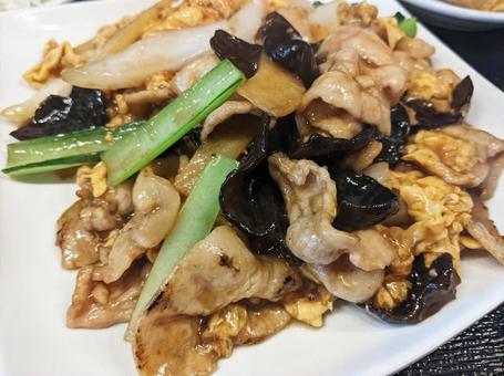 きくらげと豚肉のピリ辛炒め（2〜3人分）